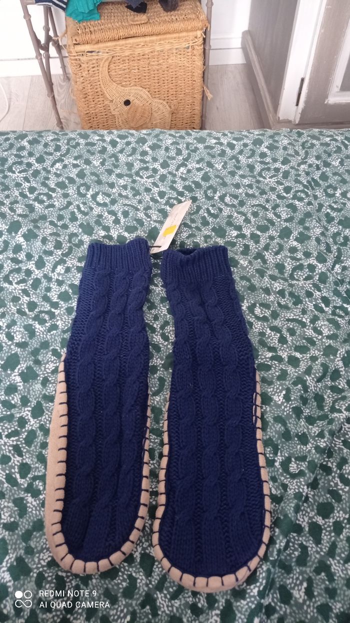 Chaussettes pantoufles avec semelle bleu marine taille 37/38 neuves - photo numéro 4