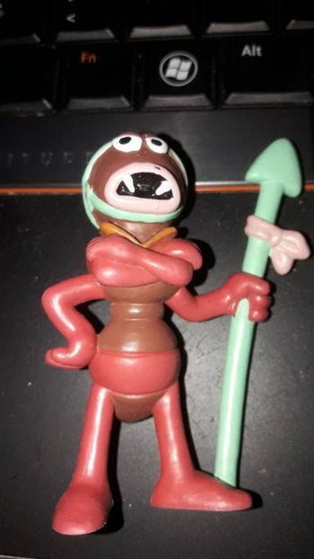 Maya l abeille figurine