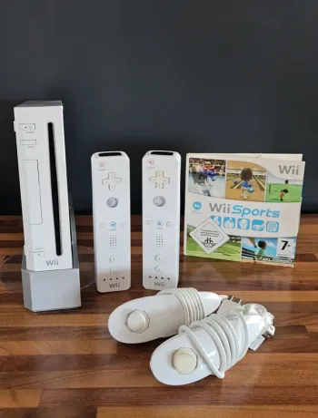 Console Nintendo Wii # Pack Wii Sports pour 2 personnes #