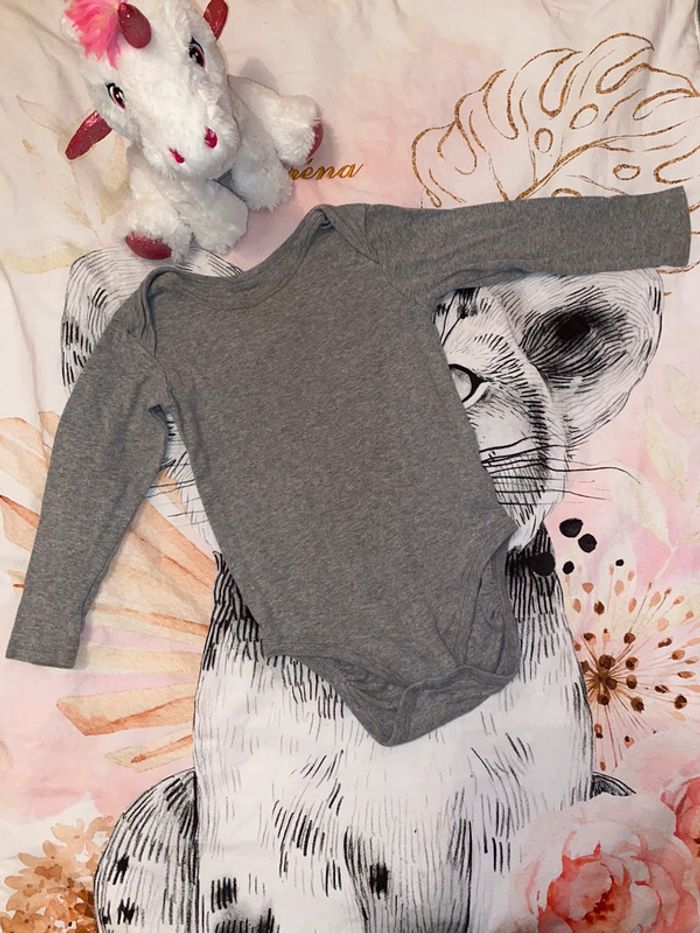 Body manches longues, taille 12-24 mois, marque Lupilu.