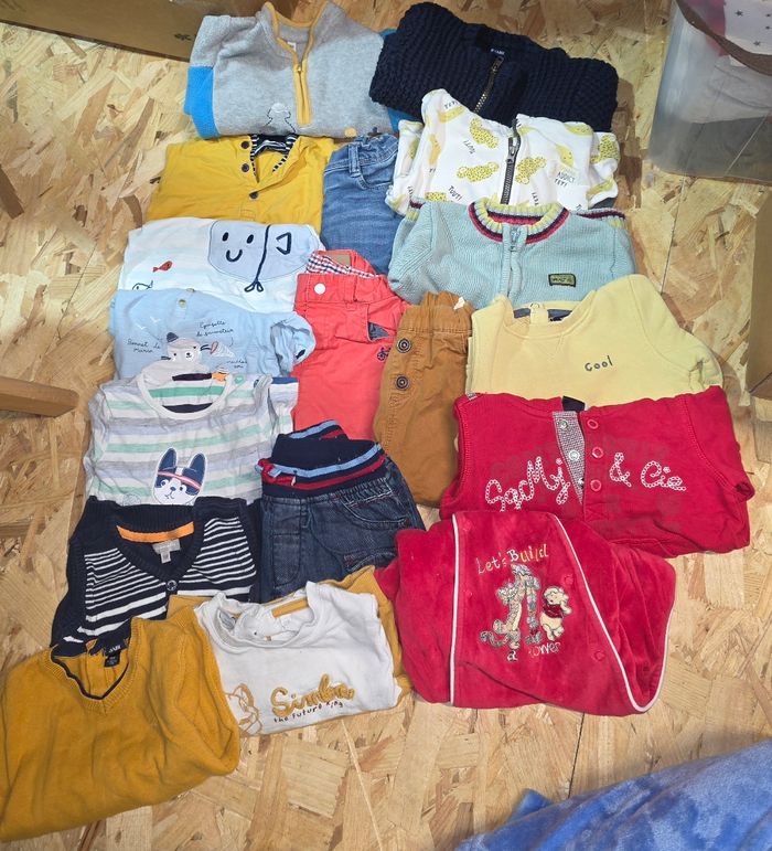 Lot de 18 vêtements garçon 18 mois