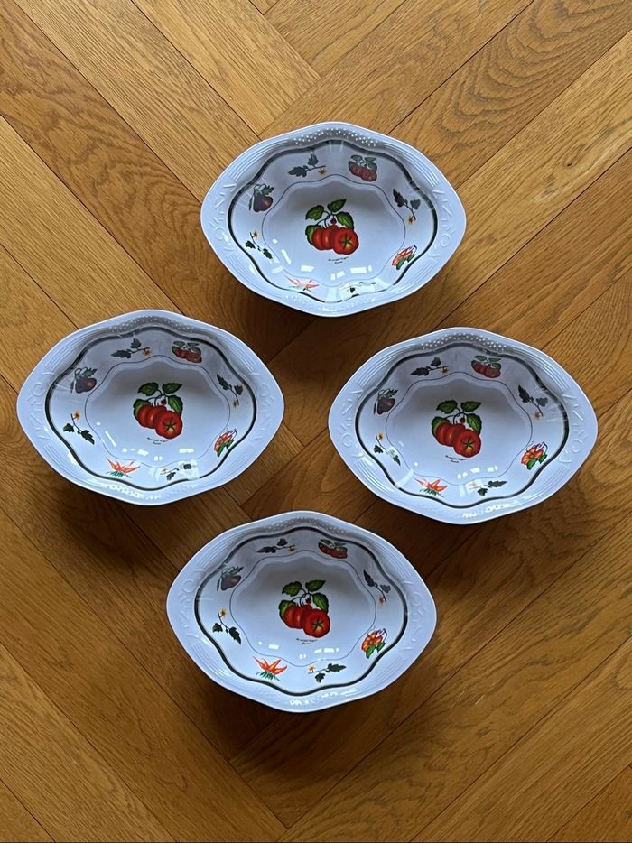 Lots de 7 plats en plastique vintage - photo numéro 7
