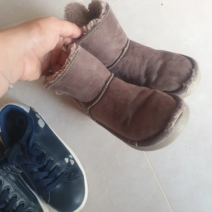 Lot 2 chaussures pointure 28 - photo numéro 2