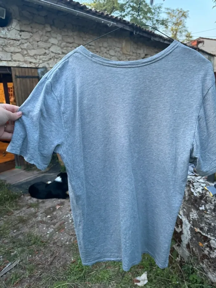 T shirt gris Nike basique - photo numéro 3