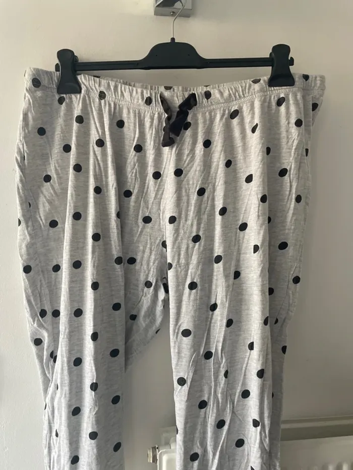 Bas de pyjama - photo numéro 2
