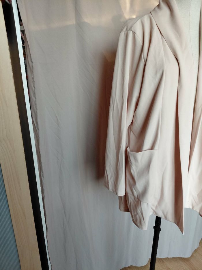 Très belle veste femme T U - photo numéro 3