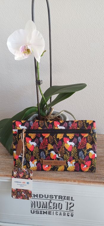 Pochette Cabaïa SPA