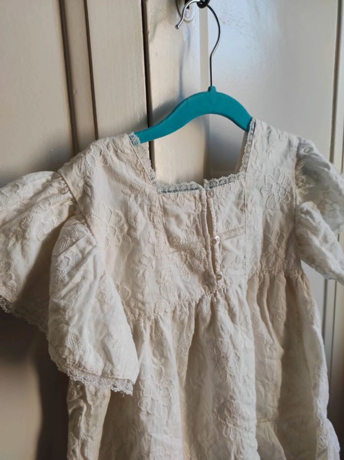 Robe blanche, Zara, 3 ans - photo numéro 3