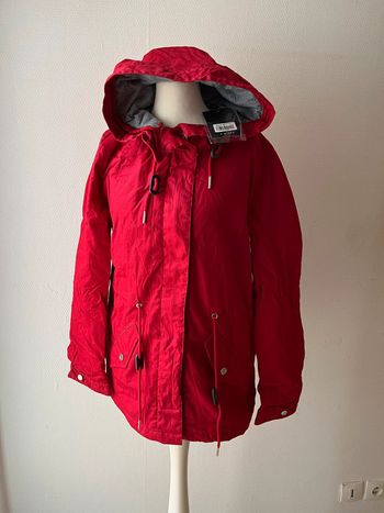Veste, manteau, parka, coupe vent rouge taille XXL