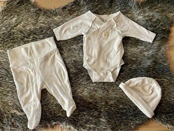 Ensemble kiabi taille Naissance 0 mois