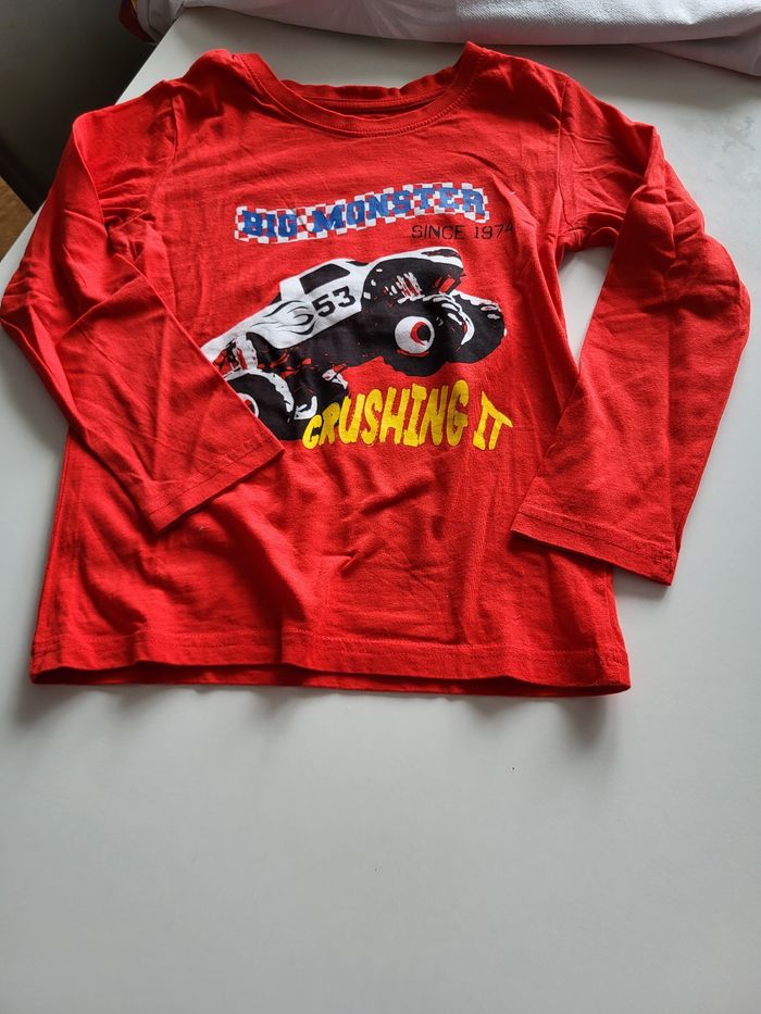Tee shirt