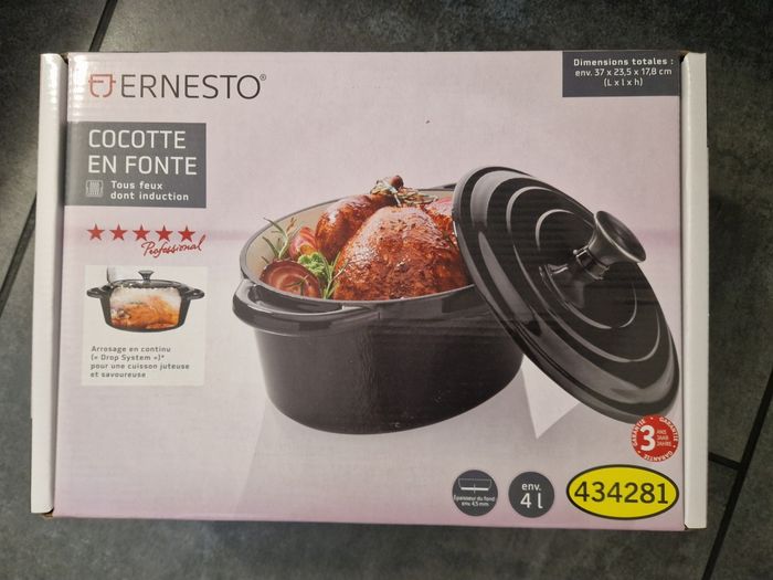 Cocotte en fonte noire NEUVE