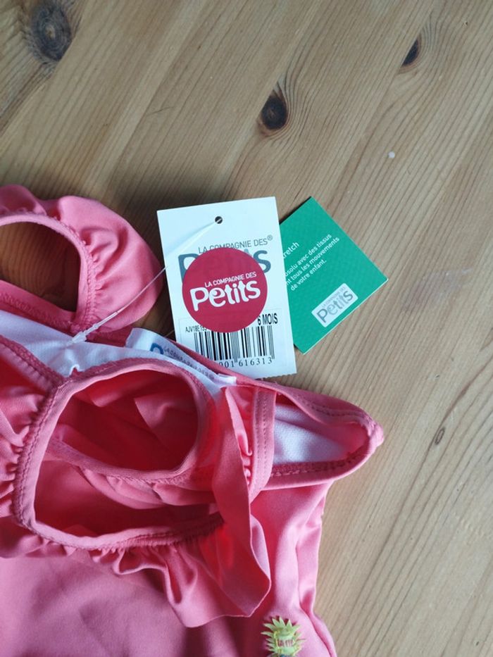 Maillot neuf 6 mois - photo numéro 2