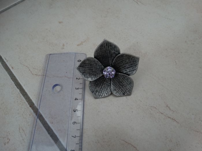 Grosse bague fleur - photo numéro 3