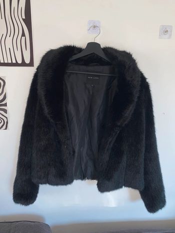 Manteau fourrure noir