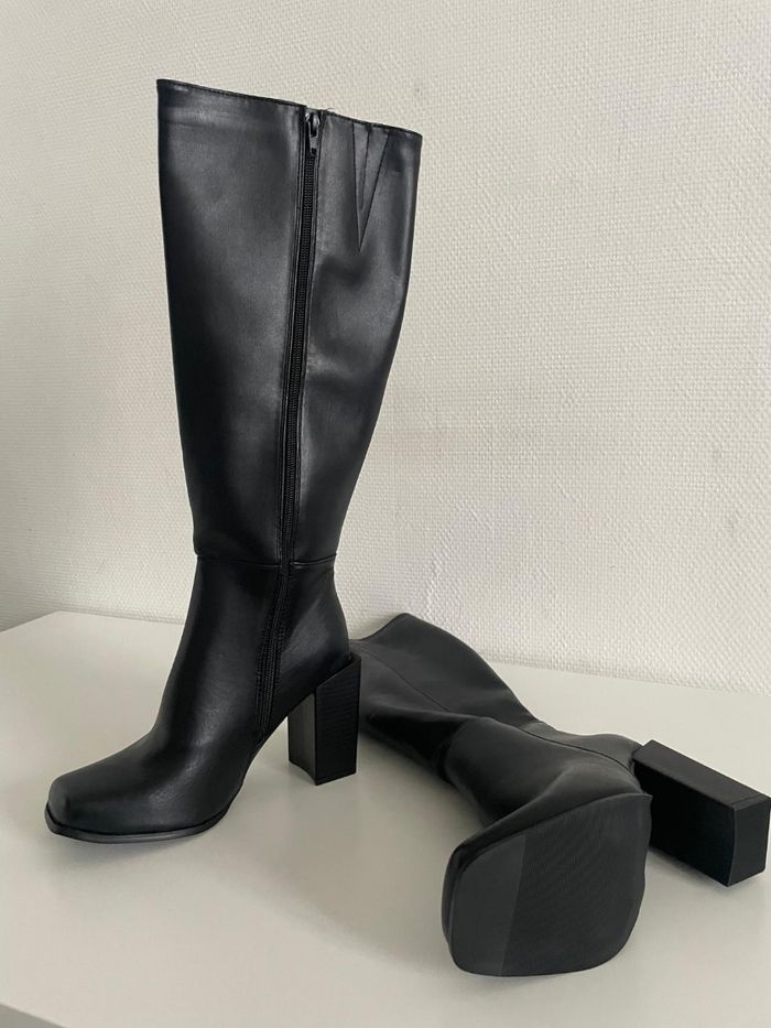 bottes marque Bonprix  tout neuf jamais porter - photo numéro 3