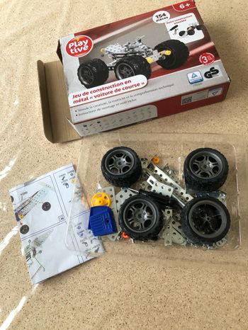 Jeu de construction en métal voiture de course
