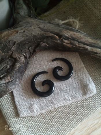 Boucles d'oreilles spirales noires