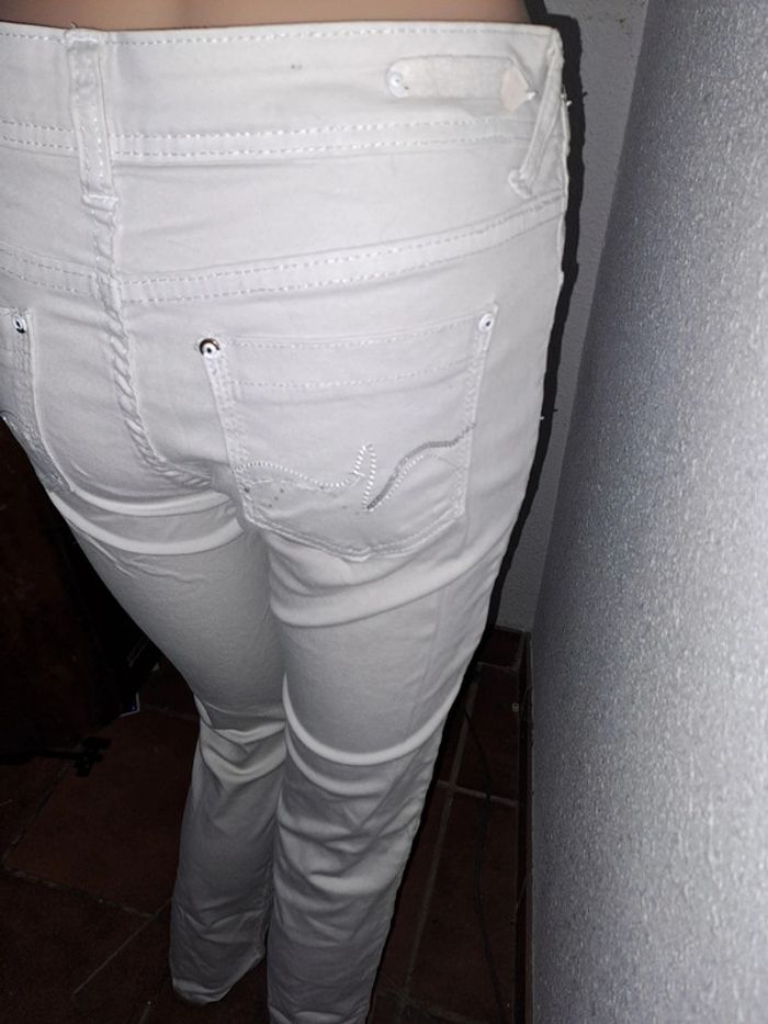 Jean femme taille 38 - photo numéro 4