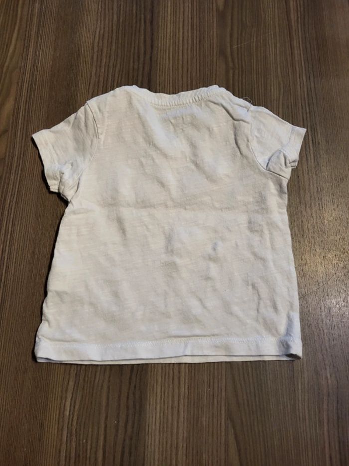 T-shirt taille 6 mois (67 cm) - photo numéro 2