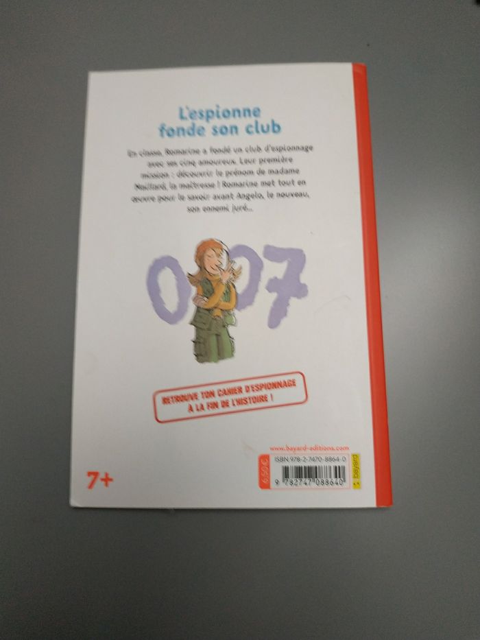 L'espionne fonde son club - photo numéro 2