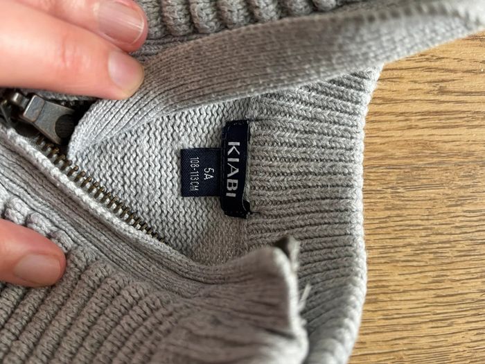 Pull gris zippé 5a - photo numéro 3