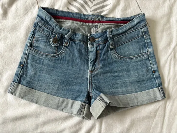Short en jean taille 34 cache-cache