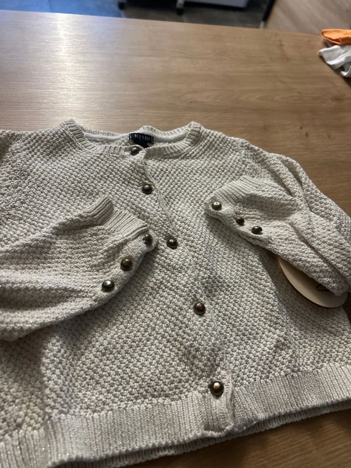 Gilet crème avec fil doré - photo numéro 2