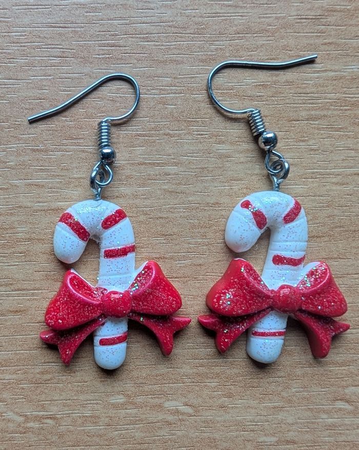 Boucles d'oreilles Cannes à Sucre & Nœuds Rouges - Esprit de Noël - photo numéro 1