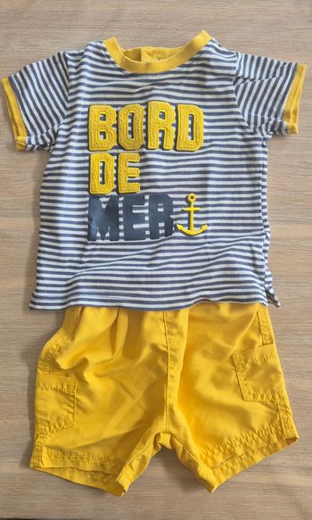 Ensemble tee-shirts et short