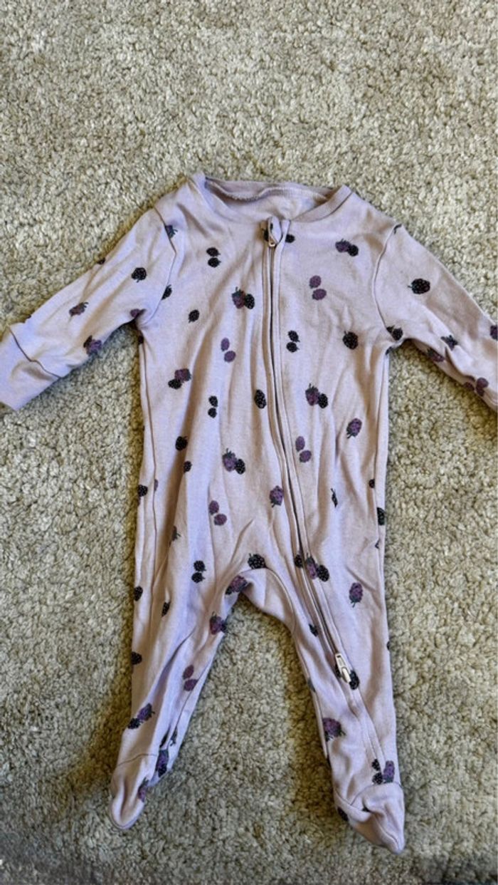 Pyjama coton violet double zip – Primark – 1 mois