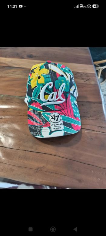 Casquette neuve avec étiquette  47 brand woman 