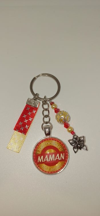 Porte clé message bijoux de sac " Elue maman de l'année "