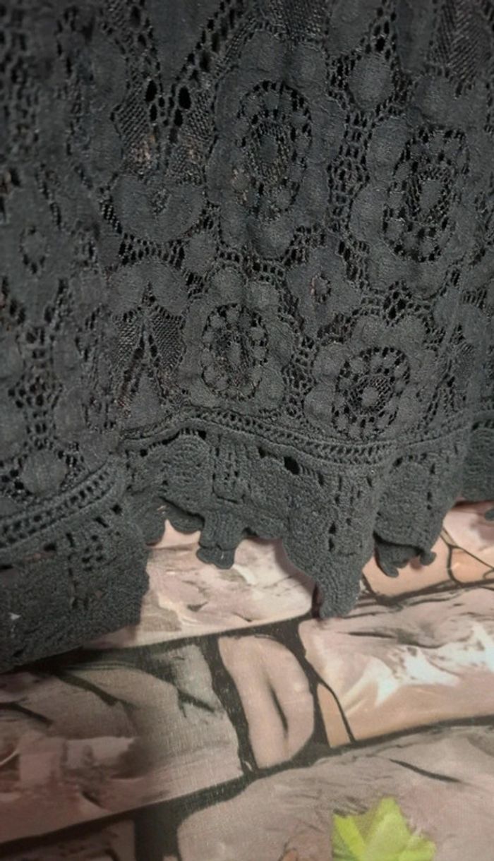 Robe dentelle noire - photo numéro 7