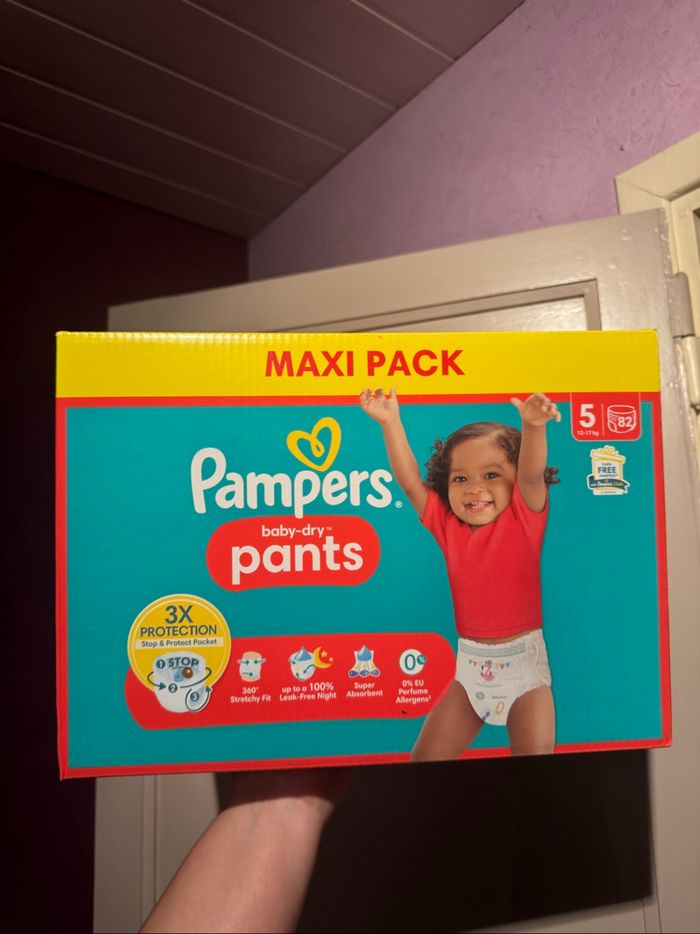 Couches bébé Pampers taille 5