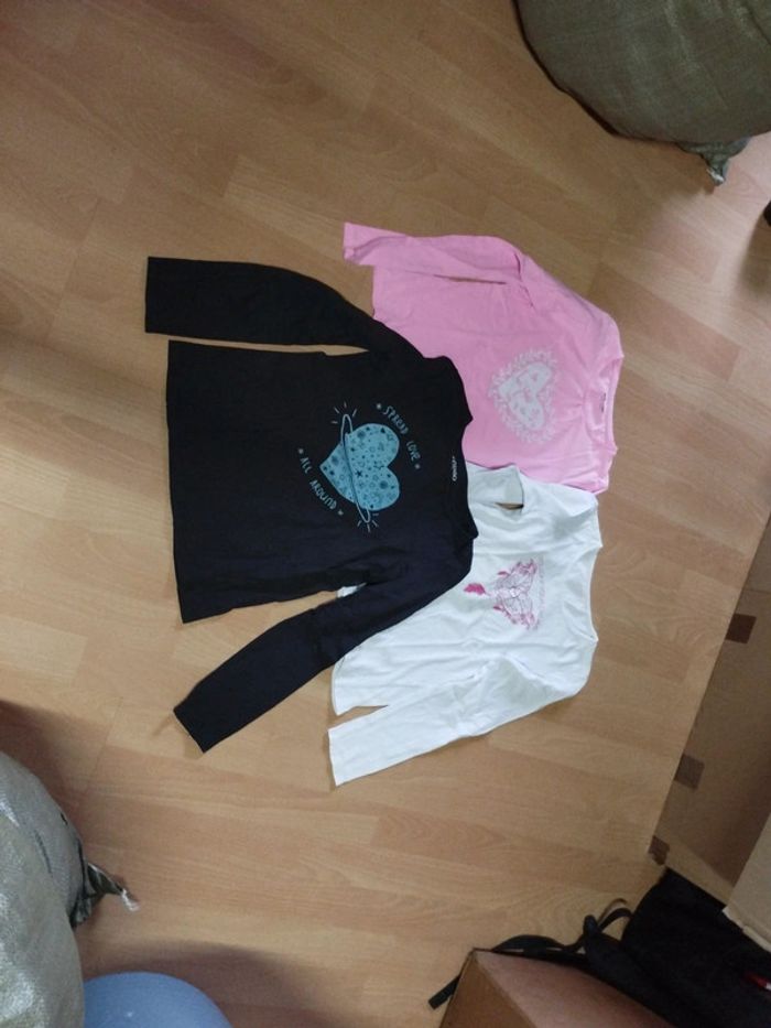Lot de vêtements fille 10 ans - photo numéro 3