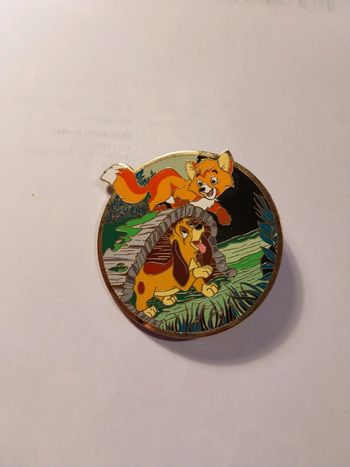 Pins Disney fantasy rox et rouky