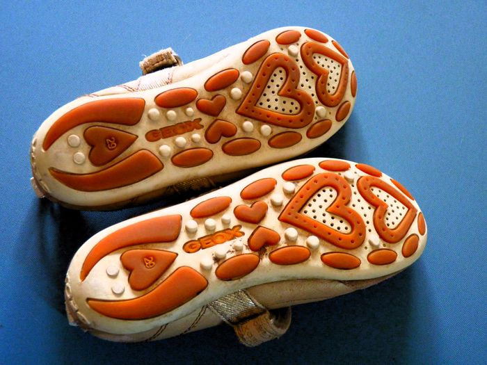 Chaussure cuir fille Geox 29 ballerine + baskets beige violet lot TBE - photo numéro 4