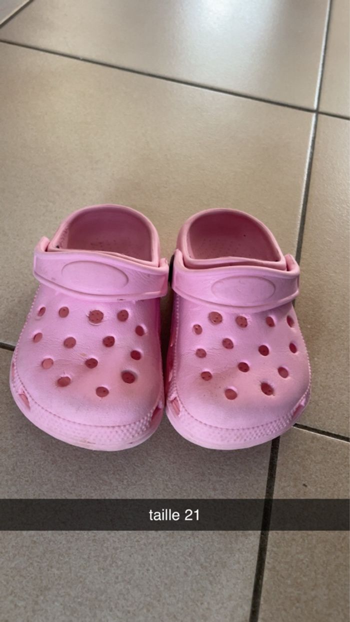 crocs