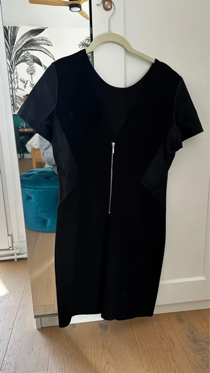 Robe noire