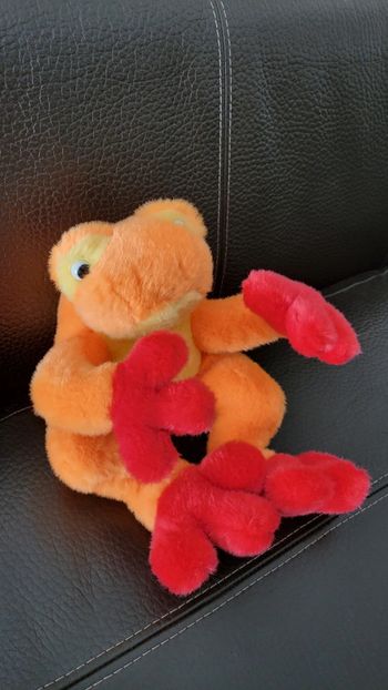 Peluche grenouille orange