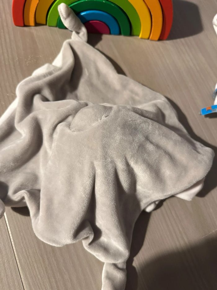 Doudou tout doux pour bébé pilou pilou - photo numéro 3