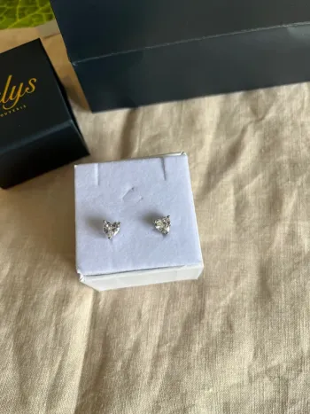 Boucles d’oreilles forme cœur argent 925 jamais porté