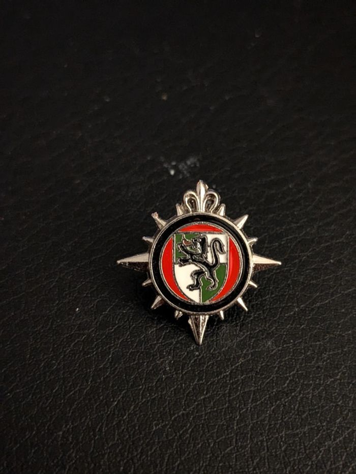 Pin's du 625e régiment de circulation routière Armée signé YD