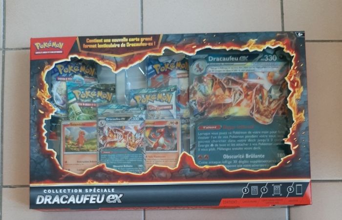 Pokémon coffret collection spéciale Dracaufeu EX