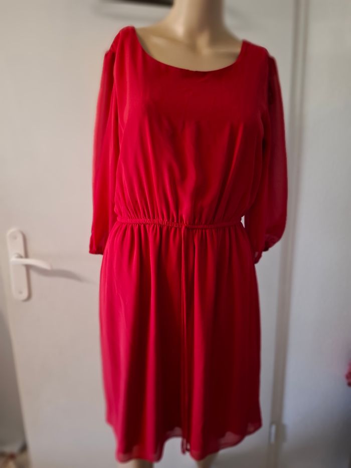 Robe taille 36/38 en très bon état Mesure dans l'annonce - photo numéro 4