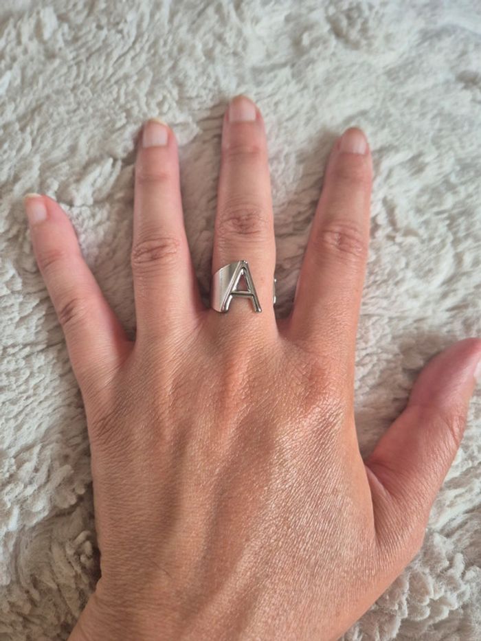 Jolie bague en acier initiale A - photo numéro 3