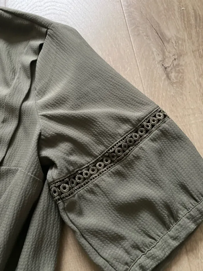 Robe courte kaki - photo numéro 4