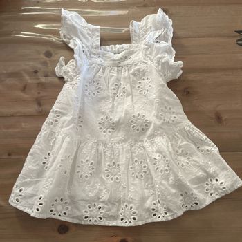 Robe broderie blanche Zara 18 mois