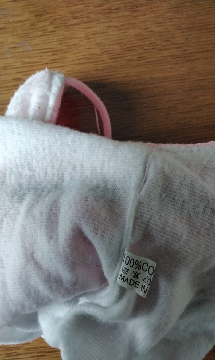 Bonnet , avec un pompon , rose avec divers motifs , 44 cm - photo numéro 3